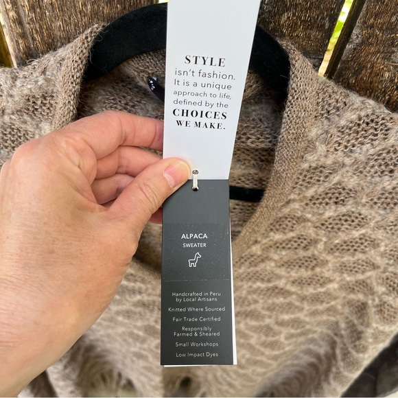 Yala Davina Alpaca Open Weave Knit Poncho Shawl NWT In Brown O/S - Picture 4 of 12